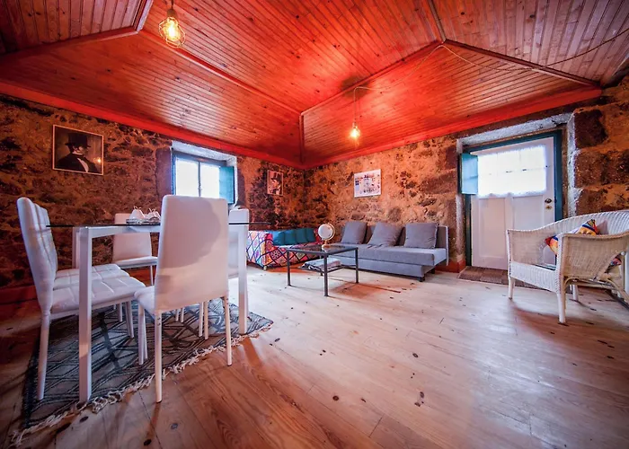 Refugio Dos Cartolas - Mountain Retreat * São Mamede de Infesta