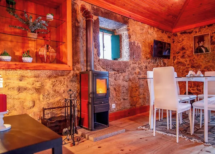 Refugio Dos Cartolas - Mountain Retreat * São Mamede de Infesta